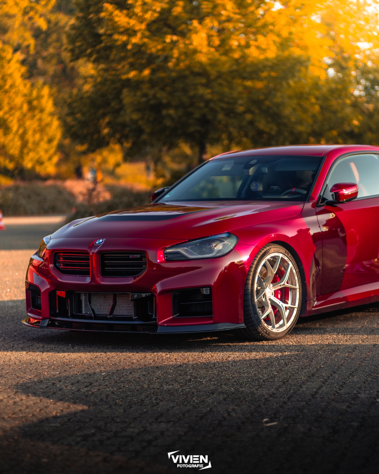 M2 G87 · Toronto Red